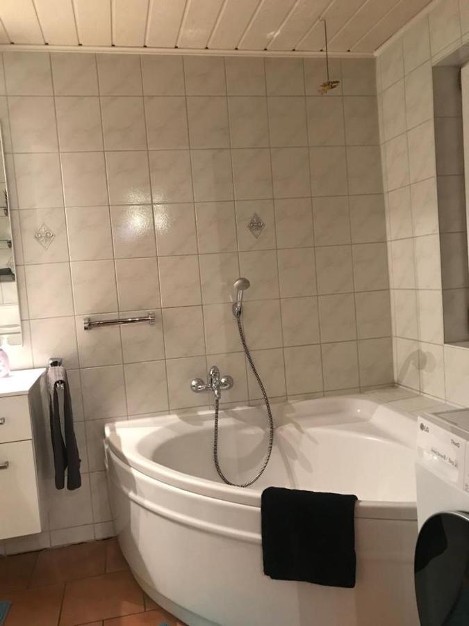 Schoene Ruhige Mit Terrasse Und Parkplatz * Greifswald