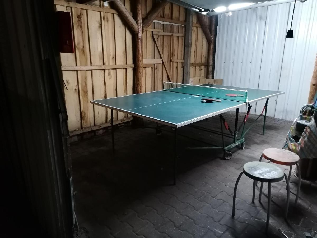 Schoene Ruhige Mit Terrasse Und Parkplatz